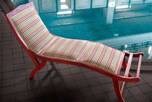 fauteuil de repos et tissu Sangria aquaclean anti-tachesde Casal, motif petit damier
