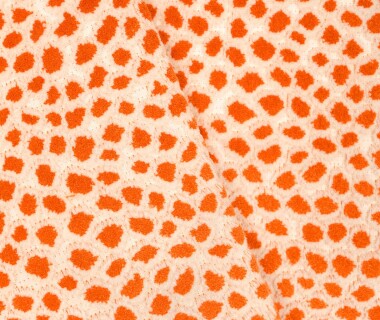 tissu Saseka, motif peau animale doux et très résistant, de Casal, pour chaise, fauteuil, canapé et rideaux, vendu par la rime des matieres, bon plan tissu et frais de port offerts
