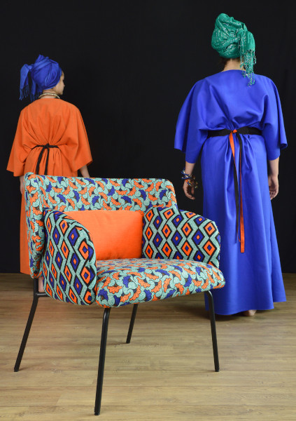 Sierra  tissu ameublement lavable motif géométrique coloré effet wax de Casal, pour chaise, fauteuil, canapé et coussins, vendu par la rime des matieres, bon plan tissu frais de port offerts