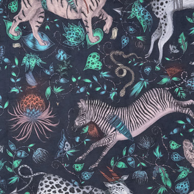 tissu velours lavable Protea Velvet motif animal de la jungle de Clarke & Clarke, vendu par la rime des matieres, bon plan tissu et frais de port offerts