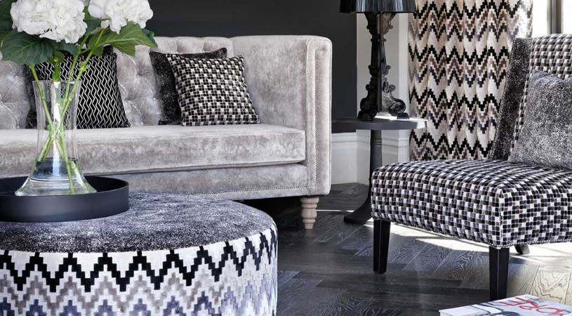tissu velours marbré stucco de Clarke & Clarke pour fauteuil et canapé et rideaux vendu par la rime des matieres bon plan tissu