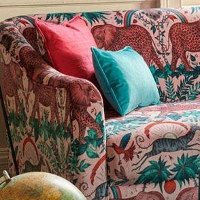 Zambezi velvet tissu velours lavable motif animal de la jungle de Clarke & Clarke, vendu par la rime des matieres, bon plan tissu et frais de port offerts