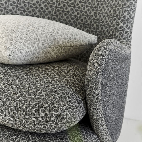 Derwen tissu ameublement cologique, easyclean anti tache et lavable de Designers Guild, petit motif rtro chic style tweed contemporain, pour chaise, fauteuil, canap, coussins et rideaux, vendu par la rime des matieres bon plan tissu et frais de port offerts