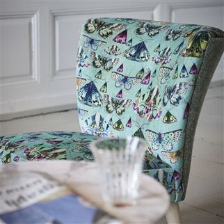 issoria tissu ameublement  velours motif papillons pour fauteuil canape et rideau de designers guild  vendu par la rime des matieres bon plan tissu