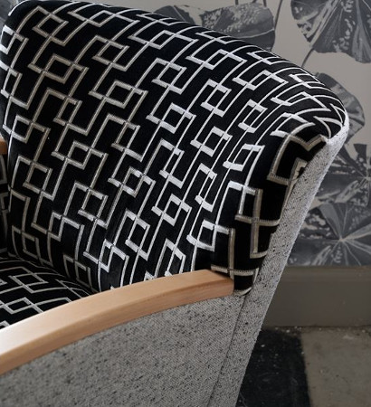 Jeanneret tissu ameublement lavable velours motif géomérique design Art Déco pour fauteuil, canapé et rideaux de designers guild vendu par la rime des matieres offre bon plan tissu
