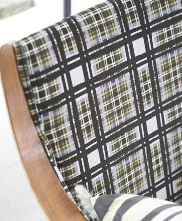 Patiali tissu ameublement velours tartan design grahique carreaux, de Designers Guild, pour  chaise, fauteuil, canapé, rideaux et coussins, vendu par la rime des matieres, bon plan tissu et frais de port offerts