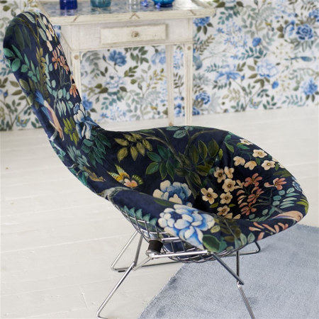 tissu d'ameublement Porcelaine de Chine velours motif floral de Designers Guild, pour chaise, fauteuil, canapé, rideaux, stores et coussins, vendu par la rime des matieres offre bon plan tissu et frais de port offerts