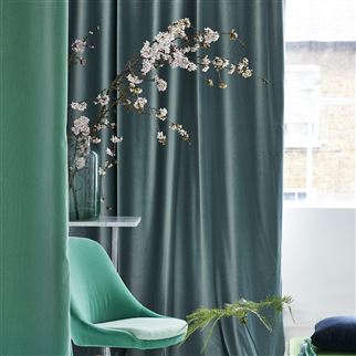Velluto tissu ameublement grande largeur 300 cm, velours très doux, lavable et très résistant, de Designers Guild, pour chaise, fauteuil, canapé, coussin, rideaux et tête de lit, vendu par la rime des matieres, bon plan tissu et frais de port offerts