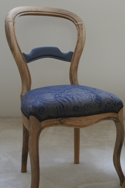 tissu komodo de Jean Paul Gaultier pour chaise louis philippe