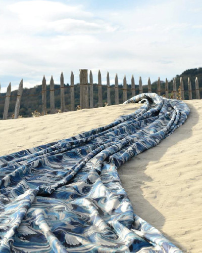 Vogue tissu ameublement lavable imprimé de JP Gaultier pour rideaux, fauteuil et canapé vendu par la rime des matieres