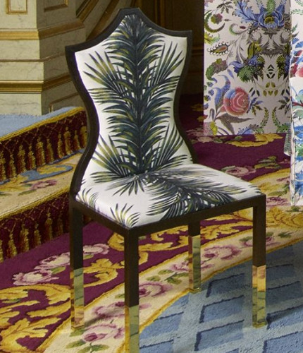 goya  tissu ameublement  imprimé palmes fauteuil et rideaux et canapé christian lacroix vendu par la rime des matieres