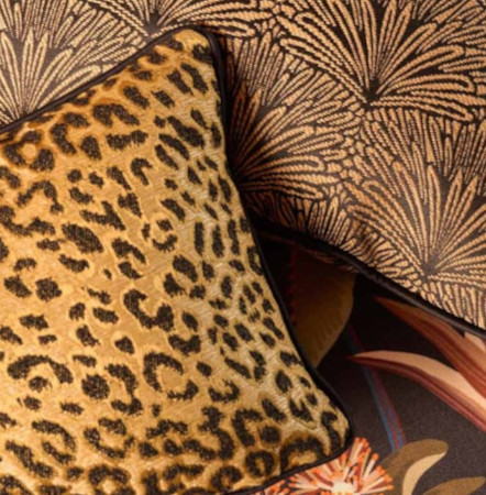 tissu ameublement Féline de Lelièvre,  motif peau de bête léger effet texturé,  non feu et lavable, pour chaise, fauteuil, canapé, coussin, rideau, tissu vendu par la rime des matieres, bon plan et frais de port offerts