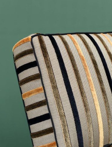 fauteuil Louis XVI tissu riad de lelièvre vendu par la rime des matieres