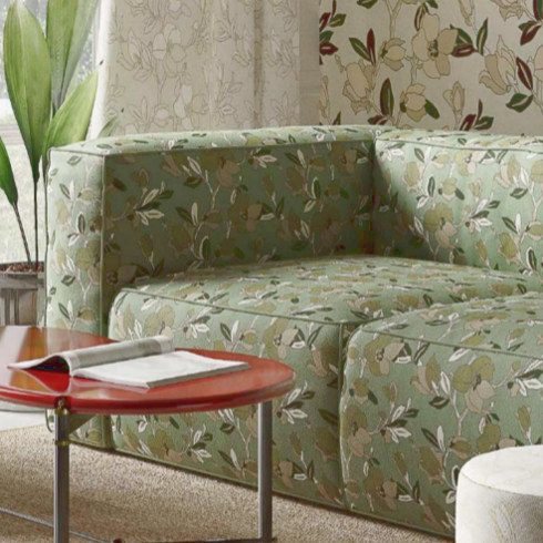 tissu ameublement Sayuri de Lelièvre, satin de coton motif floral japonisant, pour chaise, fauteuil, canapé, coussin, rideau, tissu vendu par la rime des matieres, bon plan et frais de port offerts