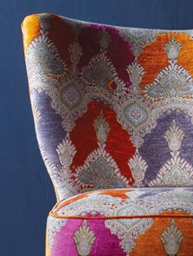 haveli tissu ameublement imprimé de Matthew Williamson pour chaise fauteuil canapé et rideau vendu par la rime des matieres bon plan tissu