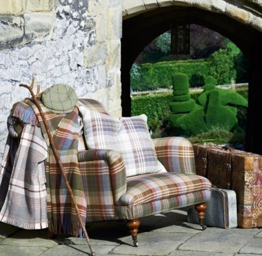 fauteuil tissu laine tartan écossais,  de Mulberry Home, vendu par la rime des matieres, bon plan tissu et frais de port offerts