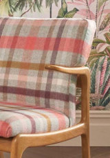 Fauteuil scandinave et tissu ameublement Cassiano, motif écossais carreaux modernes, en laine, pour chaise, fauteuil, canapé, coussins et rideaux de osborne & little vendu par la rime des matieres bon plan tissu et frais de port offerts