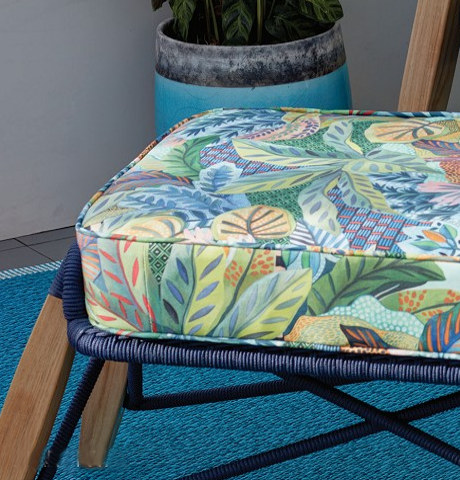 maranta tissu ameublement outdoor spécial extérieur, motif tropical,  pour fauteuil canapé coussins mobilier de jardin et bord de pisicne, nautisme, de osborne & little vendu par la rime des matieres, bon plan tissu et frais de port offerts