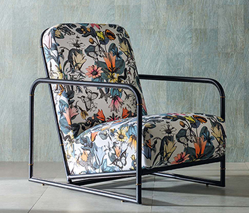 fautteuil tissu lavable tulipan imprimé papillons et fleurs pour fauteuil canapé rideaux mobilier de jardin et bord de pisicne de osborne & little vendu par la rime des matieres