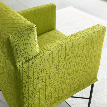 tissu imitation cuir piqué pikosa pour tapisser fauteuil vendus par la rime des matieres