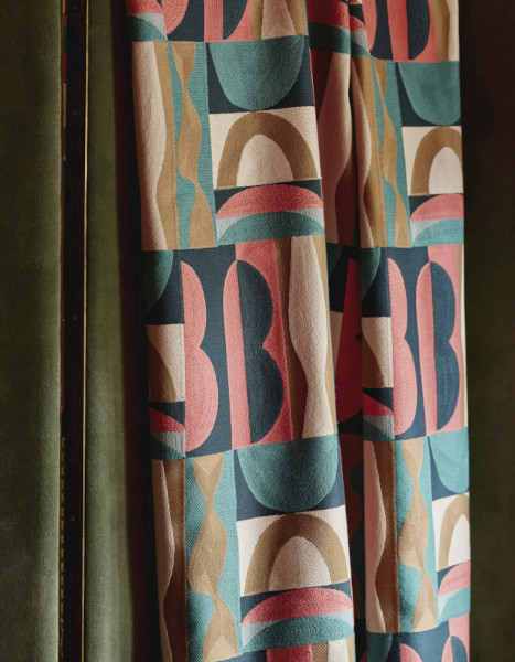 tissu Glamour de Thévenon, motif graphique brodé, pour chaise, fauteuil, canapé, rideaux et coussins, vendu par la rime des matieres, bon plan tissu et frais de port offerts. 