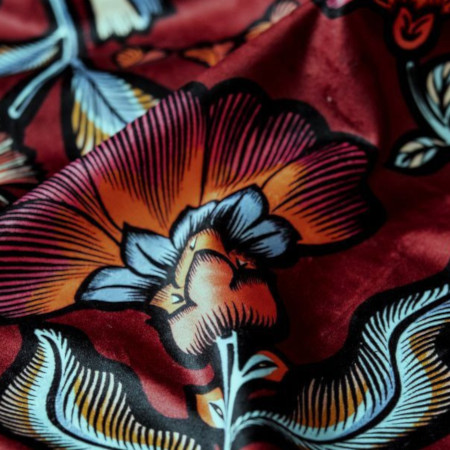 Indienne Velours tissu ameublement velours lavable, motif floral végétal artistique,  de Thévenon, pour chaise, fauteuil, canapé, rideaux et coussins, vendu par la rime des matieres, bon plan tissu et frais de port offerts. 