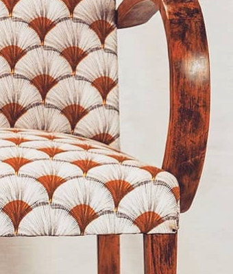 fauteuil bridge et tissu lavable Papyrus,motif graphique, de Thévenon, pour chaise, fauteuil, canapé, rideaux et coussins, vendu par la rime des matieres, bon plan tissu et frais de port offerts. 