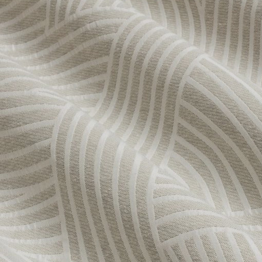 tissu Tip Top Jacquard de Thévenon, motif bicolore rubans entrelacés, lavable et reversible, pour chaise, fauteuil, canapé, rideaux et coussins, vendu par la rime des matieres, bon plan tissu et frais de port offerts. 